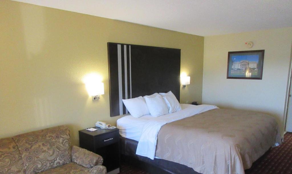 Quality Inn Andalusia Eksteriør bilde