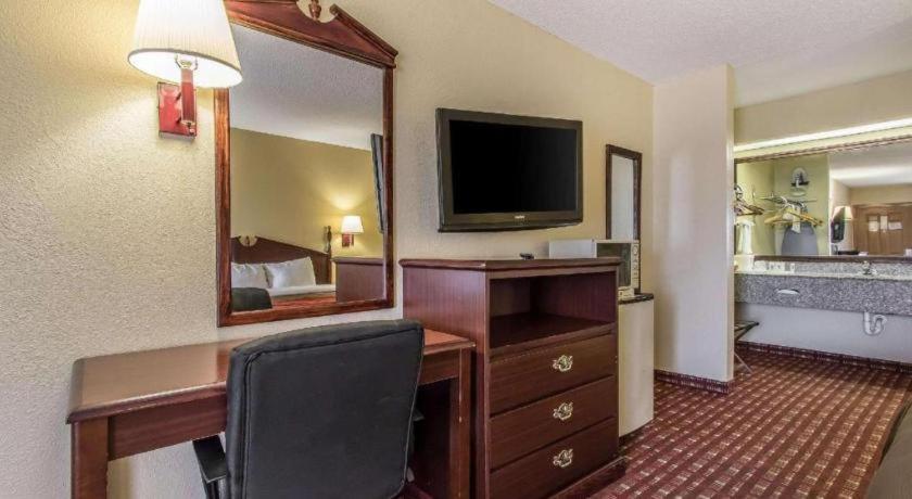 Quality Inn Andalusia Eksteriør bilde